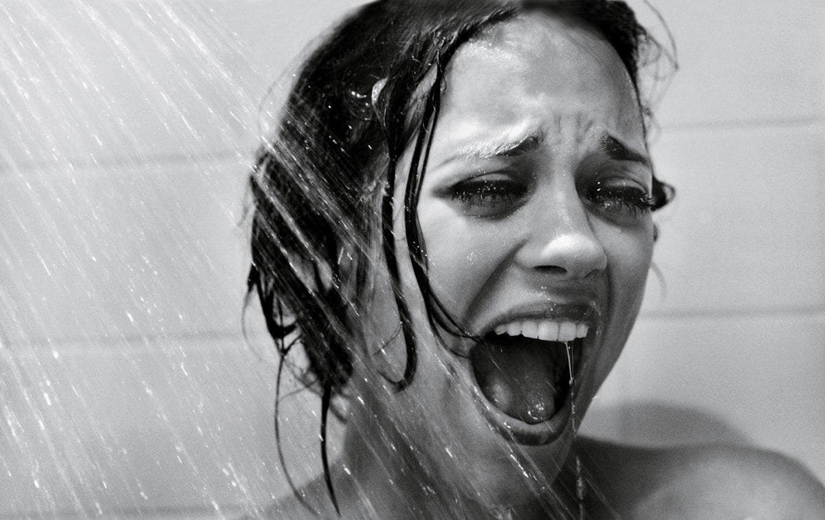 Marion Cotillard en una escena de "Psicosis", de Alfred Hitchcock.