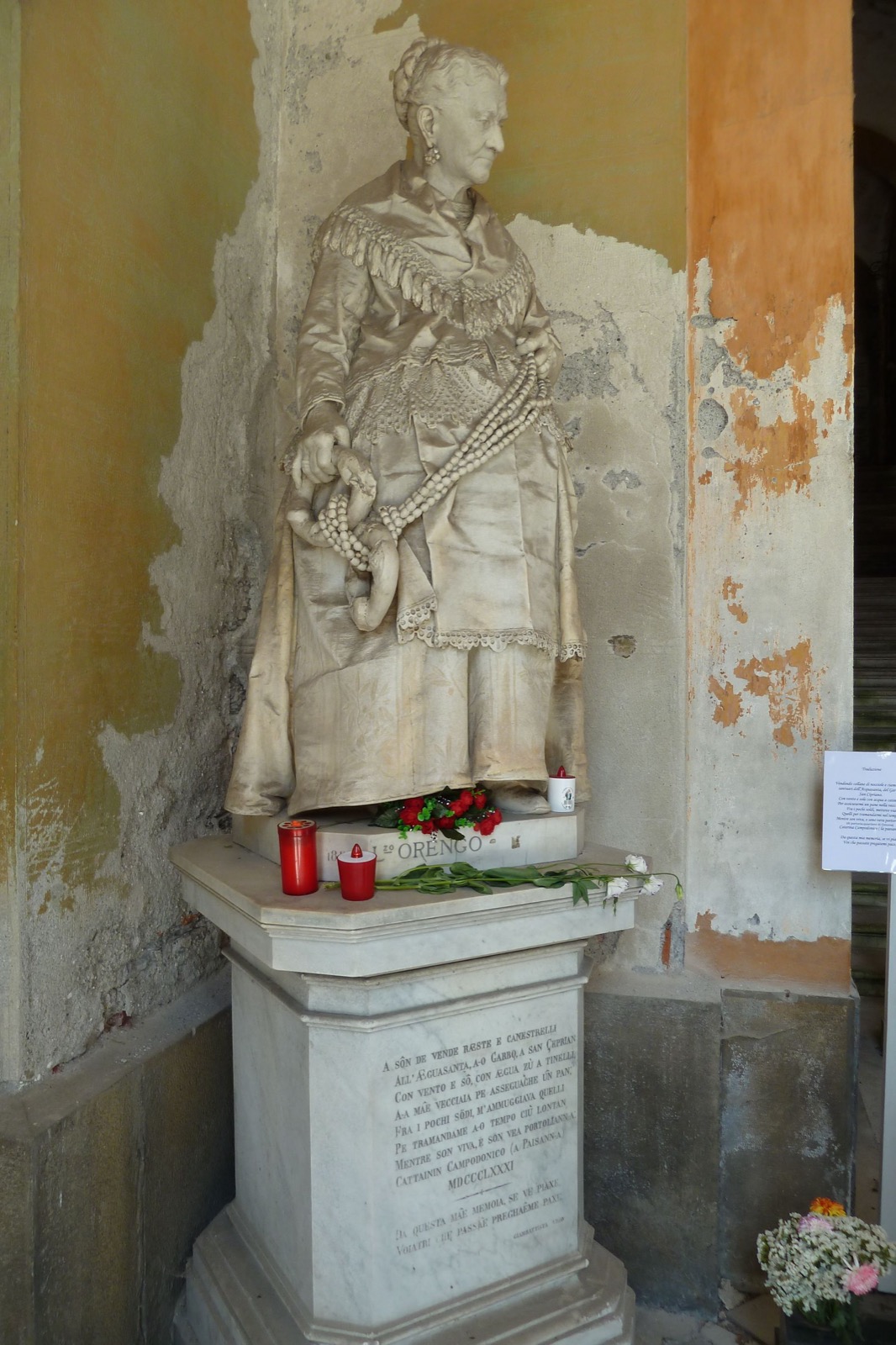 Escultura funeraria en el Cementerio de Staglieno